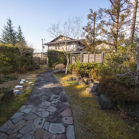Tomiya Ryokusuian Sado-Taiken Guest House Екстериор снимка